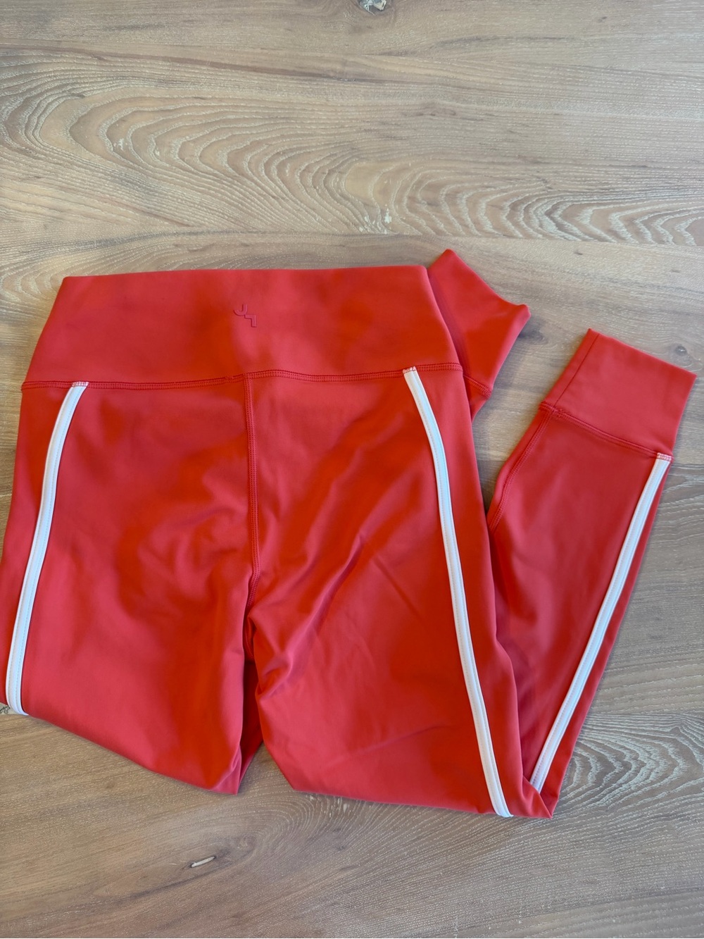 JoyLab Red Women’s Athletic Bra Top and Leggings - Picture 6 of 7